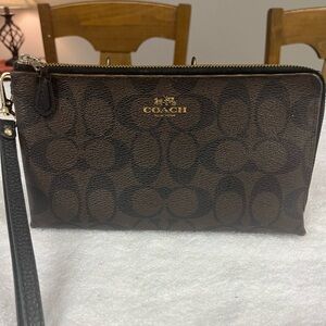 Coach Brown Signature Double Zip Wristlet Wallet